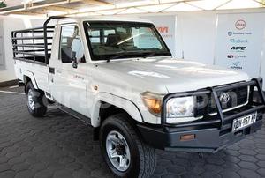 Subastas: Camionetas LAND-CRUISER 79 de Cabina Simple, Usadas en Excelentes Condiciones, Modelos 2024-2025, con Volante a la Izquierda y Derecha, en Venta - Product Image 3