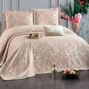 ชุดเครื่องนอนกูซิด ANGORA ลายทาง 4 ชิ้น ผ้าเชนิลล์ทอ 100% ป้องกันไรฝุ่น ซักได้ ขนาดคิงไซส์ สำหรับใช้ในบ้าน ผลิตจากตุรกี - Product Image 1