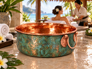 Bol de pédicure artisanal en cuivre martelé, patine verte, bassin de spa pour les pieds - Product Image 6
