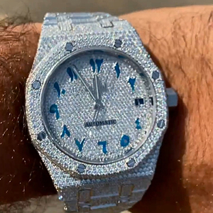 Montre analogique étanche cloutée en diamant de qualité supérieure de qualité standard pour les cadeaux proposés - Product Image 1