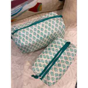 Bolsa de Cosméticos Verde Buti - Bolsa de Maquillaje Portátil de Poliéster Estilo Bohemio con Cierre, Bordada, Ecológica, Resistente al Agua y Personalizable - Product Image 4