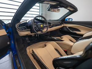 Offre exceptionnelle : Ferrari 296 GTS RWD d'occasion 2023 - Product Image 2