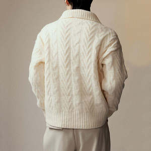 เสื้อสเวตเตอร์ไหมพรมถักลายเคเบิ้ล คอโอ สำหรับผู้ชาย ฤดูหนาว ยอดนิยม พร้อมงานปักและพิมพ์ลายดิจิทัล ผลิตจากโพลีเอสเตอร์/คอตตอน - Product Image 2