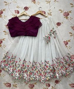 Tendance à prix de gros coton vêtement ethnique lourd Lehenga Choli avec Dupatta Georgette broderie séquence travail fêtes - Product Image 5