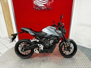 Used 2024 CB125R 125cc Air Cooled 4-Stroke <b>Engine</b> Street <b>bike</b> High Power Output (9.1KW) Fits All Terrain Cargo Carrying Gasoline - Product Image 4