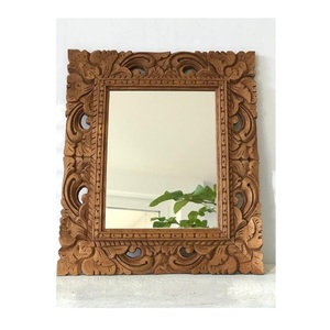 Miroir mural en bois décoratif et fabriqué à la main léger le plus vendu pour les cadeaux disponibles en vrac depuis l'Inde - Product Image 1