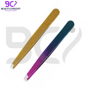 Pince à épiler classique à pointe inclinée en acier inoxydable de précision, outil de beauté durable pour femmes et hommes - Product Image 5