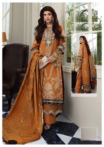 Robe longue de créateur fantaisie en coton épais imprimé avec dupatta - Product Image 4