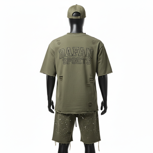 Conjunto de Camiseta y Pantalones Cortos de Algodón Jersey de Alta Calidad para Hombre, 220 GSM, Tejido Transpirable, Estilo Desgastado, Logotipo Personalizado, Conjunto de 2 Piezas - Product Image 5