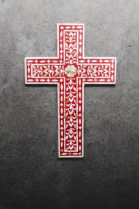 Artisanat en résine de croix religieuse incrustée de MOP de qualité supérieure, locket artisanal au design moderne, cadeaux de mariage et de vacances - Product Image 4