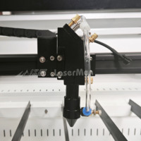 Machine de gravure et de découpe au laser CO2 professionnelle de bureau 80W 100W LM-6040-J CNC pour papier, caoutchouc, contreplaqué, bois, acrylique, artisanat