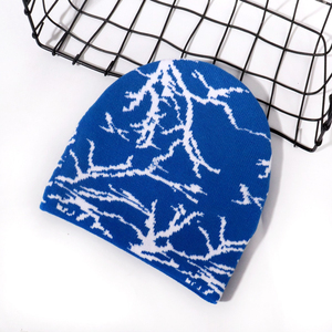 Beanie Fabricante OEM Logotipo personalizado Y2K Beanie Print Patrón de relámpago de doble cara Hombres y mujeres Ropa de calle al aire libre Sombreros de invierno - Product Image 6