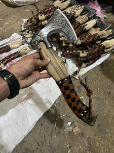 แกนเหล็กดามัสกัสเกรดอุตสาหกรรมใช้งานได้หลากหลายพร้อมที่จับไม้ดีไซน์ยอดนิยมสำหรับตั้งแคมป์ - Product Image 4