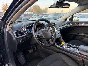 Ford Fusion Hybrid SE FWD Plus 2020 Usado en Buen Estado, Sin Accidentes, Conducción Izquierda/Derecha - Product Image 3