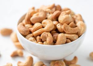 Fabrication de noix de cajou de taille entière de qualité Noix de cajou crues Produit à saveur unique disponible à un prix avantageux - Product Image 2