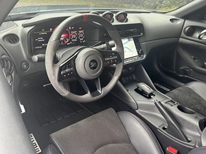 Nissan Z NISMO 2024 certifié propre et en bon état - Product Image 6