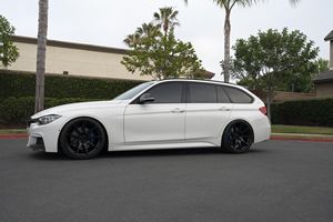 BMW 330i xDrive Sport Wagon d'occasion 2018 (conduite à gauche/droite) - Product Image 3
