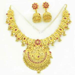 Collares de Moda al por Mayor Chapados en Oro de 14K, 18K y 24K, Collares con Diseño Floral Tradicional, Collares de Latón Chapados en Oro. - Product Image 3