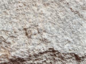 La pirofilita de alta pureza mejora la calidad superficial del caucho calandrado, minimizando los defectos para un acabado mejor. - Product Image 5