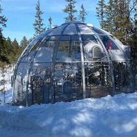 Dôme en polycarbonate transparent pour l'extérieur, maison à deux étages