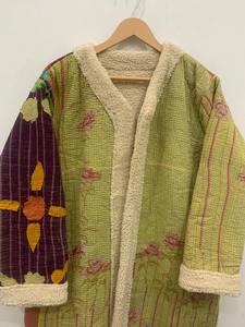 Manteau long patchwork Kantha vert avec veste en fausse fourrure Vestes patchwork faites à la main Manteau long avec veste en fausse fourrure - Product Image 4