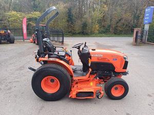 Tractor Agrícola Usado de Primera Calidad para B2650 4WD con Bomba de Engranajes de Motor de 90-110 HP - Product Image 2