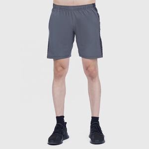 Pantalones cortos de entrenamiento para gimnasio de alta calidad para hombre, pantalones cortos de entrenamiento transpirables para correr de verano con bolsillos decorados con patrón de malla - Product Image 4