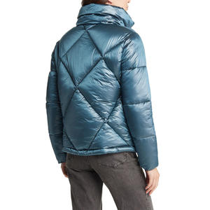 Veste matelassée personnalisée vestes à bulles zippées pour femmes-Meilleures ventes de vestes matelassées en gros au Pakistan - Product Image 3