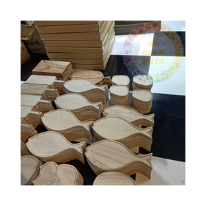 Plateau en bois écologique | Plateau rectangulaire | Finition naturelle | Fait à la main | Idéal pour servir des collations, des boissons, des aliments - Product Image 1