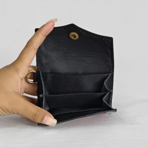 Nueva Cartera Corta de Mujer de Cuero Genuino a la Moda con Protección Antirrobo para Tarjetas, con Cierre de Botón y Diseño a Cuadros Negros en Relieve - Product Image 2