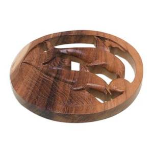 แกะสลักด้วยมือไม้สักรูปปลาโลมา - Product Image 1