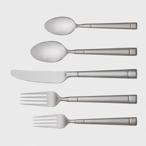 งานแต่งงานเงาขัดโลหะโต๊ะตกแต่งชุดช้อนส้อมชุบทองสําเร็จรูปบนโต๊ะอาหาร Flatware ชุด - Product Image 6