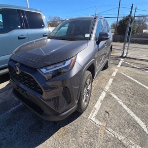 Toyota RAV4 XLE 2024 USADO EN EXCELENTES CONDICIONES - Product Image 2