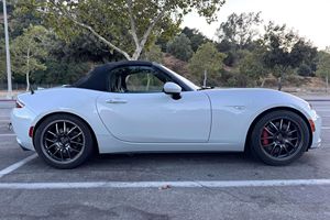 รถมือสอง ปี 2016 มาสด้า MX-5 Miata Grand Touring พวงมาลัยซ้าย/ขวา - Product Image 3