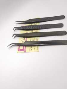 Pince à cils en acier inoxydable au plasma noir finition brillante C incurvée 45 degrés Logo personnalisé pointe en fibre antistatique méga volume - Product Image 4