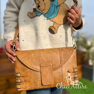 New Unique Designer Genuine Leather Handbag Stylish and High Quality Hot Selling Shoulder Bag Real Leather Women's Sling Bags - Product Image 1