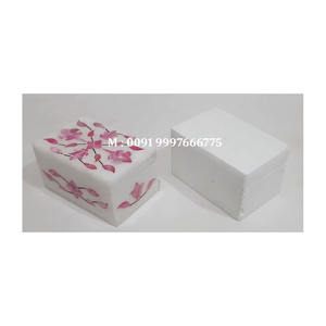 Boîte à bijoux en marbre blanc très attrayante avec incrustations de nacre rose, design floral fait à la main, surface brillante, à usage professionnel - Product Image 1