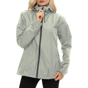 Nueva llegada 2025 mujeres cortavientos con capucha transpirable a prueba de viento impermeable chaqueta de lluvia chaquetas de mujer personalizadas - Product Image 3