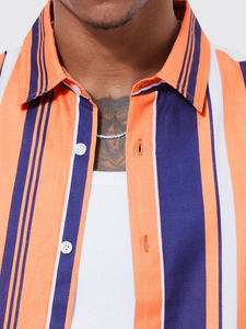 Estilo caliente Nueva promoción Ropa de hombre personalizada OEM Cuello extendido Camisa informal de rayas verticales Mejor precio Fabricación al por mayor - Product Image 5