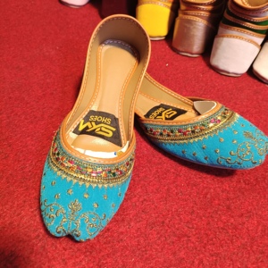 QJ Impex Premium Quality Pakistani Traditional Multani Handmade Embroidered <b>Khussa</b> Women Sandal Wedding Dresses <b>Shoes</b> - Product Image 2