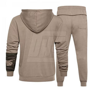 ชุดวอร์มสีพื้นสำหรับผู้ชาย ผลิตในปากีสถาน แบบซับลิเมชั่น จำนวนมาก - Product Image 6