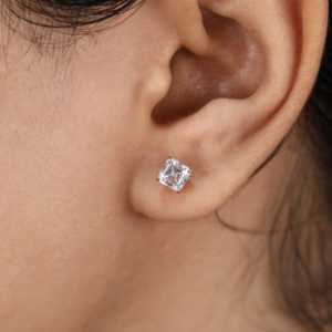 Bague de fiançailles en or blanc avec diamant de laboratoire taille Asscher, certifié GIA, motif de couronne à vis, perle élégante, ensemble panier, VS1 - Product Image 5