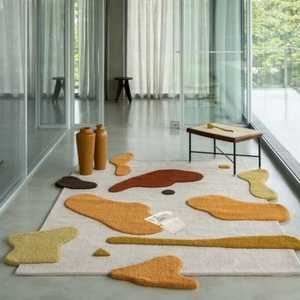 Tapis en laine moderne de créateur de forme irrégulière touffeté à la main pour le salon, la chambre à coucher avec une taille multicolore et personnalisée - Product Image 5