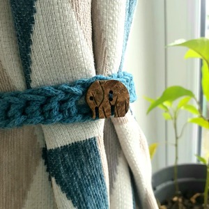 Crochet rideau cravate dos ensemble, dos cravate en coton recyclé pour rideaux, paire de dos noués à la main drapé - Product Image 6