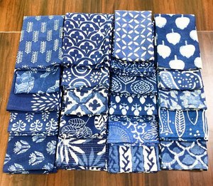Serviette de table de mariage Indigo Serviettes de cuisine réutilisables Boho Cocktail Serviettes écologiques - Product Image 4