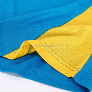 Camiseta de baloncesto de poliéster ligera para hombre, ropa de entrenamiento transpirable, torneos, venta al por mayor, ropa deportiva personalizada con transferencia de calor - Product Image 4