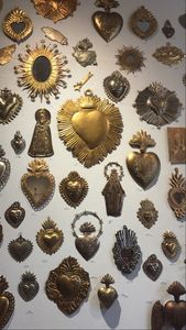 หัวใจ milagros กระจกหัวใจ milagro มีไม้กางเขนตกแต่งด้วยหัวใจเปลวไฟขนาดเล็ก - Product Image 5