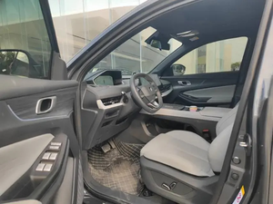 Véhicule MPV de luxe légèrement utilisé 2024, 2.0T Turbo 252HP, automatique, 7 places, en bon état - Product Image 2