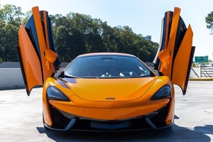 (F&H) McLaren 570S Spider Usado del 2018 - Product Image 2