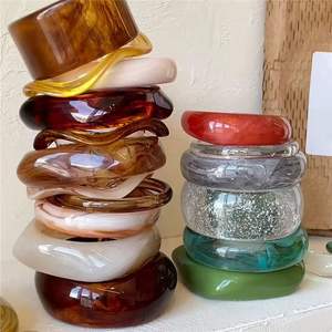 Pulseras y brazaletes de resina de joyería de moda, brazalete de resina personalizado brillante en colores únicos, tamaño ajustable para uso diario de mujeres - Product Image 5